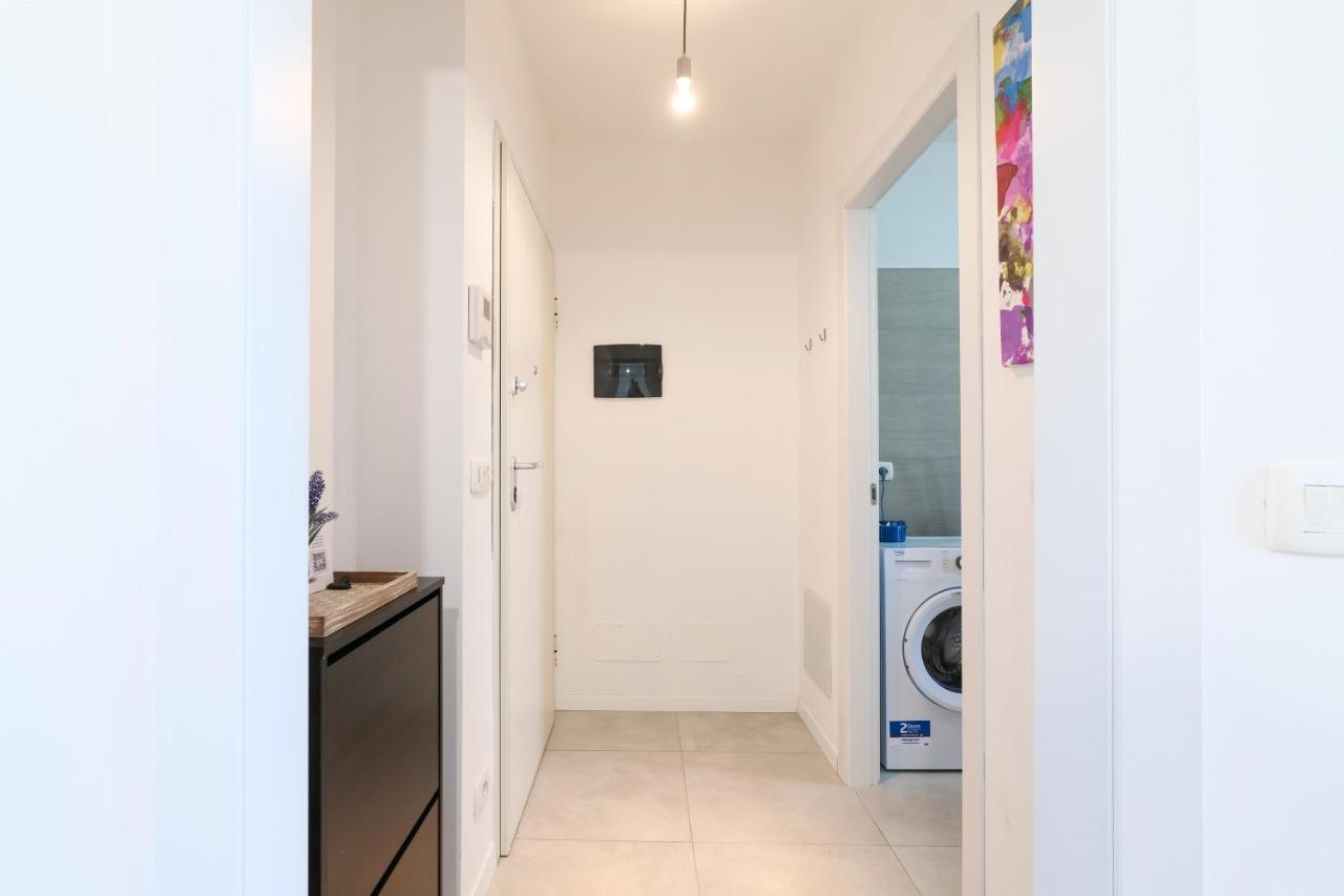 Primopiano - Caduti Missione Apartment Милано Екстериор снимка