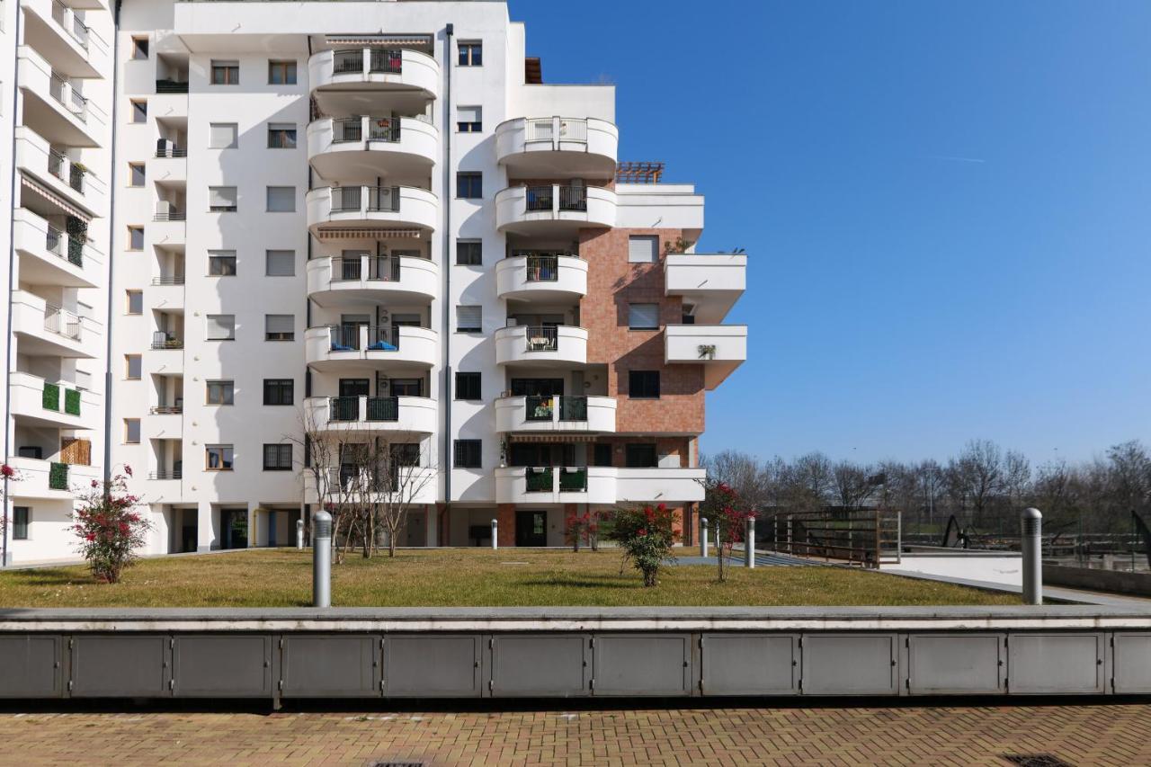 Primopiano - Caduti Missione Apartment Милано Екстериор снимка