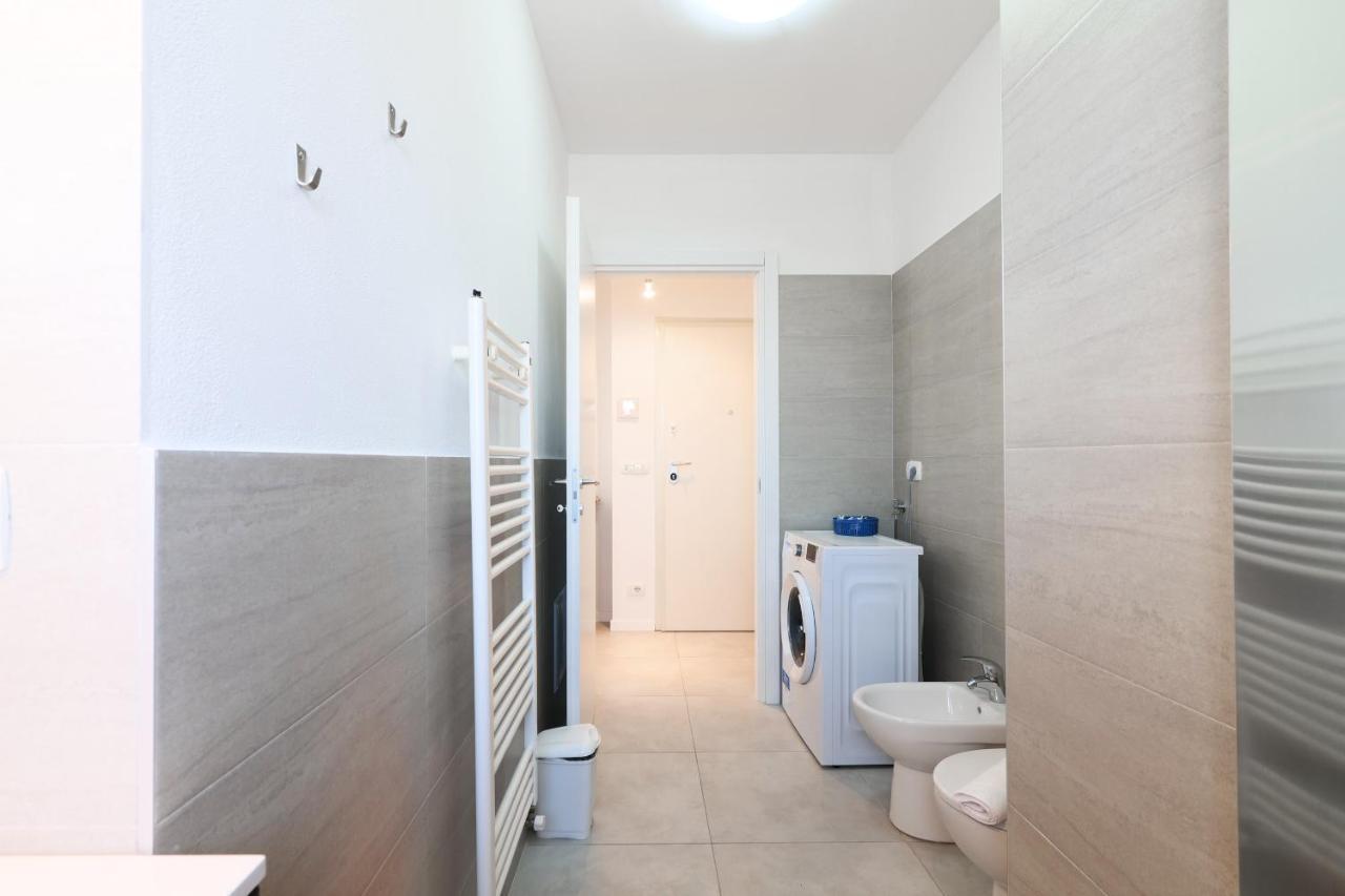 Primopiano - Caduti Missione Apartment Милано Екстериор снимка