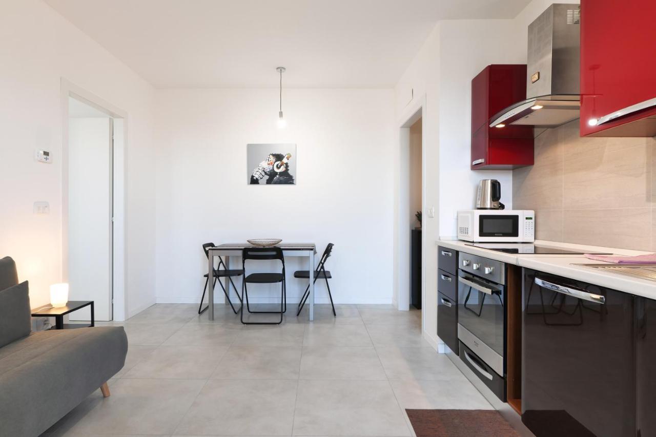 Primopiano - Caduti Missione Apartment Милано Екстериор снимка